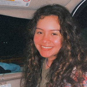 Meet your Posher, Cynthia